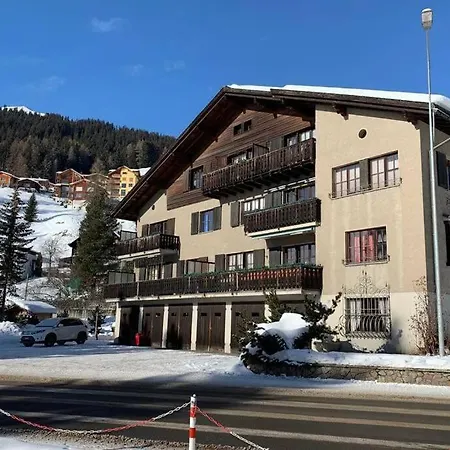 Haus Albertihof: 3-zimmer-wohnung An Top-lage In Davos-platz Apartment *
