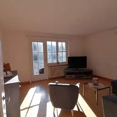 Haus Albertihof: 3-zimmer-wohnung An Top-lage In Davos-platz Apartment