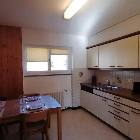 Haus Albertihof: 3-zimmer-wohnung An Top-lage In Davos-platz Apartment