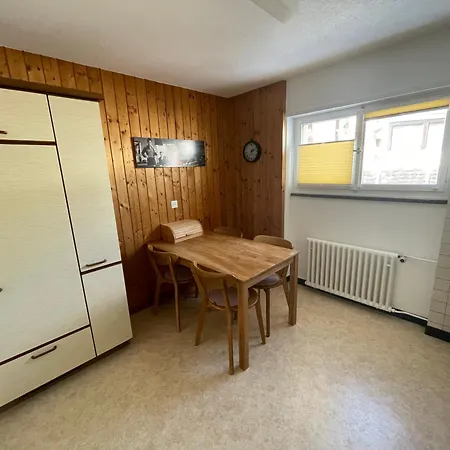 Haus Albertihof: 3-zimmer-wohnung An Top-lage In Davos-platz Appartamento *