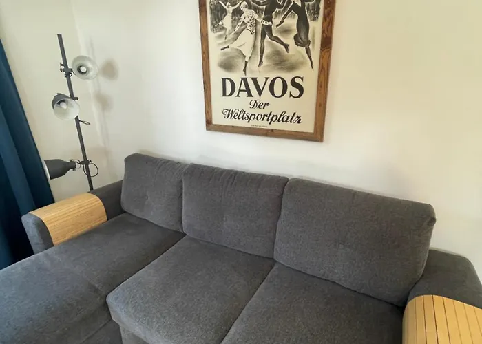 Haus Albertihof: 3-zimmer-wohnung An Top-lage In Davos-platz Lägenhet *