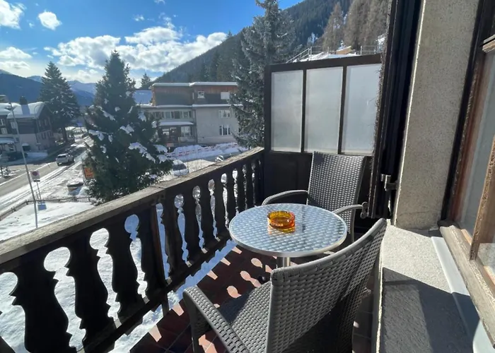 Haus Albertihof: 3-zimmer-wohnung An Top-lage In Davos-platz Apartamento Davos